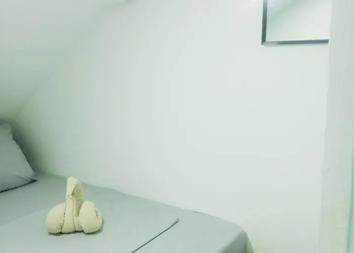 Wanderers Backpacker Condotel
