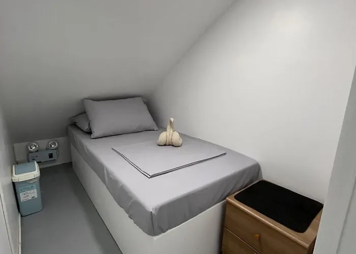 Wanderers Backpacker Condotel 호스텔