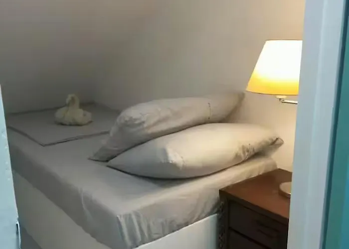 Wanderers Backpacker Condotel 막탄