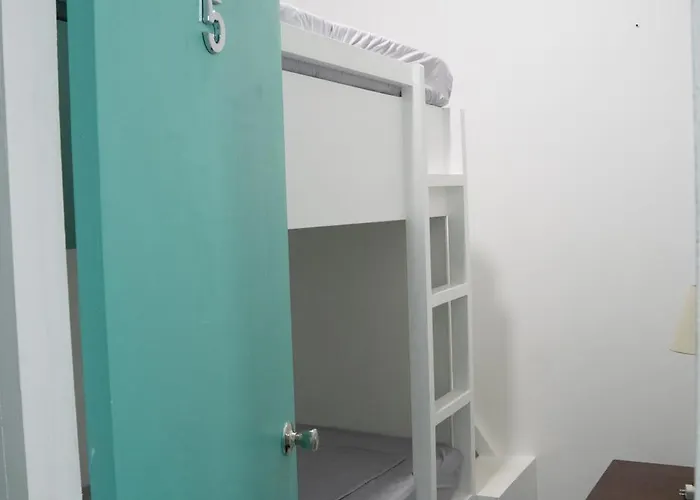 Wanderers Backpacker Condotel 호스텔 막탄